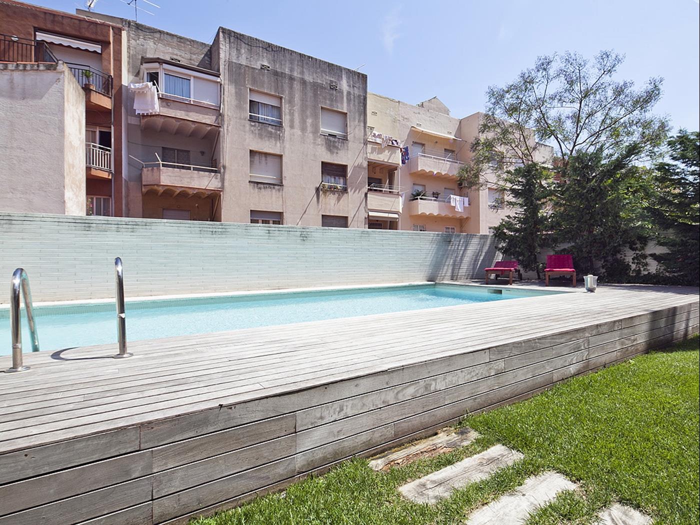 Appartement avec terrasse et piscine près du centre de Barcelone pour 8 - My Space Barcelona Appartements