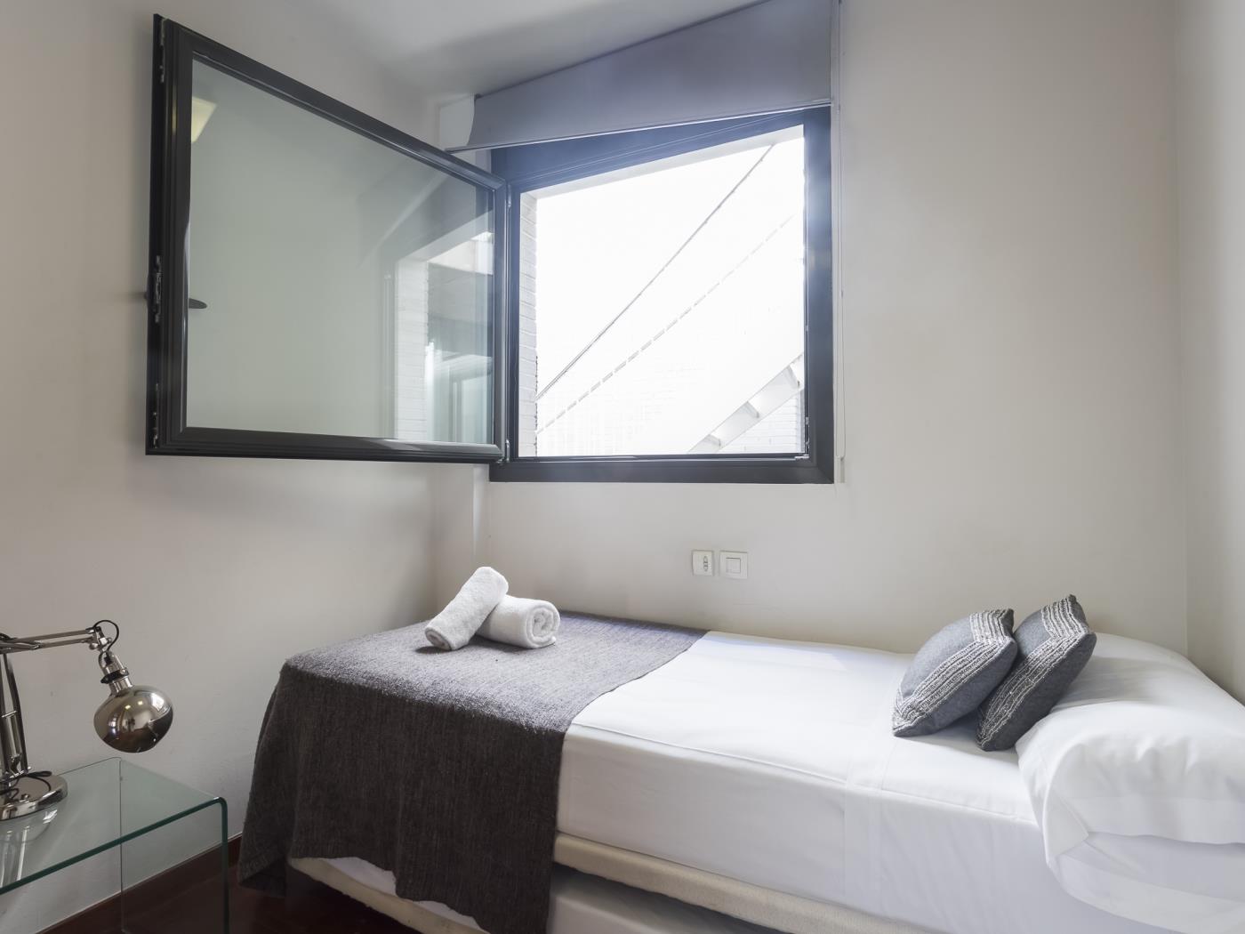 Appartement avec terrasse et piscine près du parc Güell pour 8 - My Space Barcelona Appartements