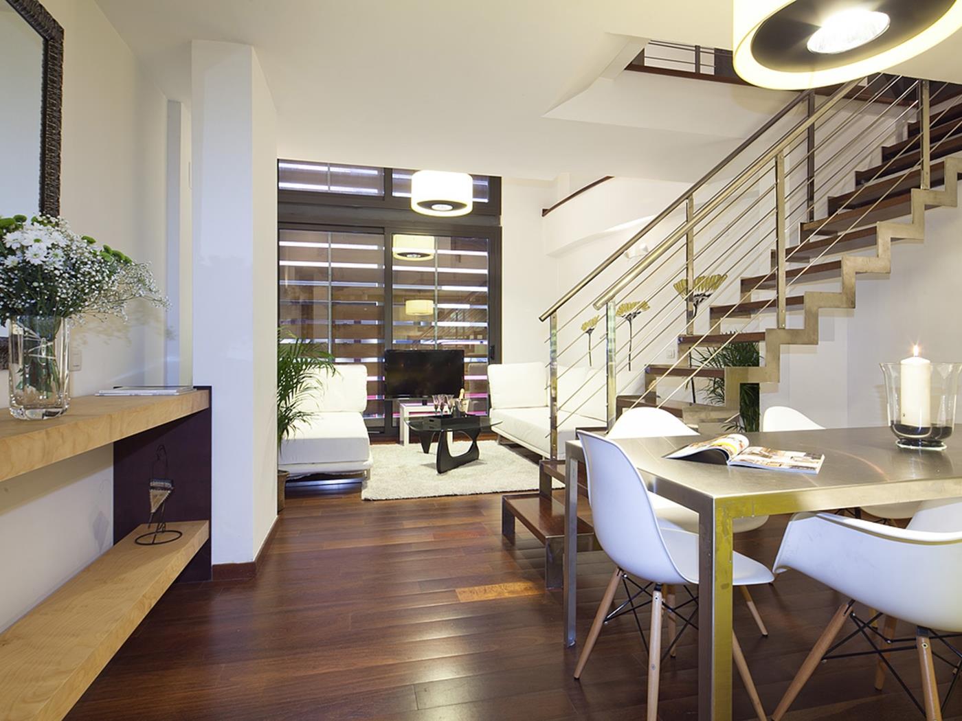 Duplex avec Piscine près du Centre-ville pour 8 - My Space Barcelona Appartements