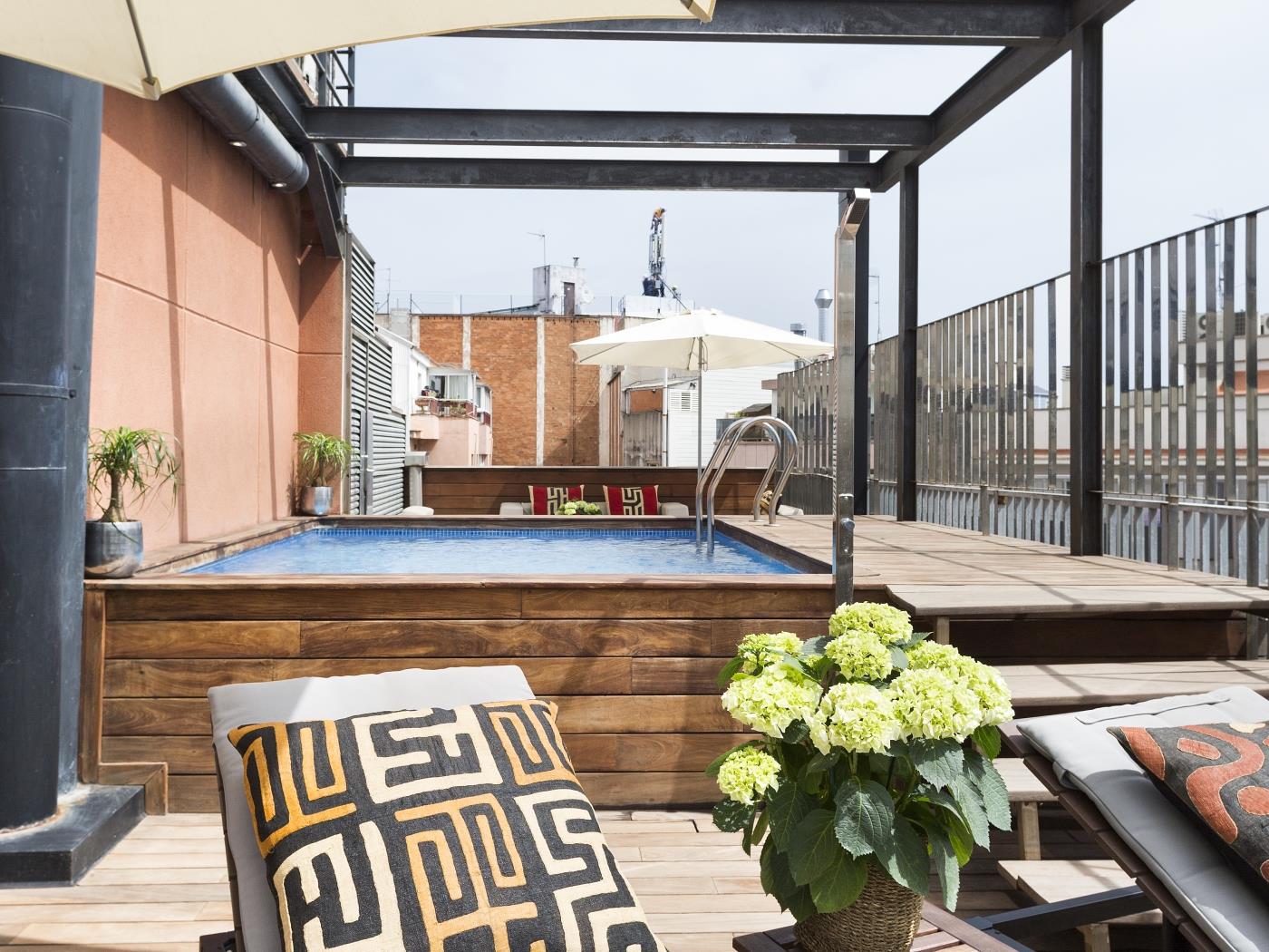 Loft dans le centre de Barcelone avec terrasse et piscine pour 6 pax - My Space Barcelona Appartements