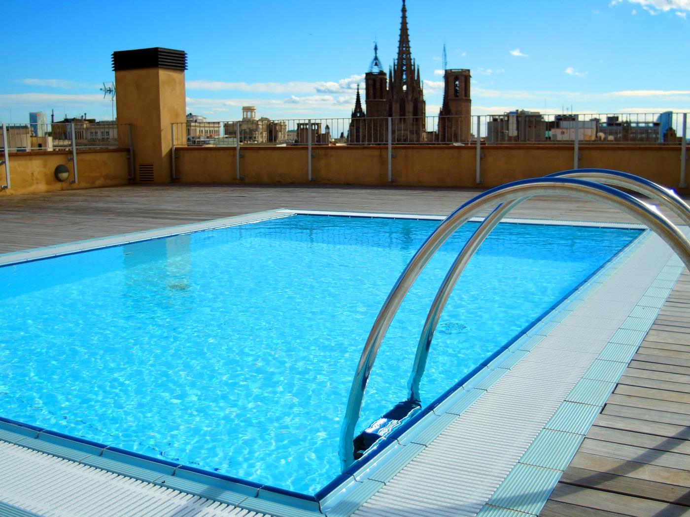 Appartement avec salle de sport, terrasse, piscine et vue sur la Cathédrale - My Space Barcelona Appartements