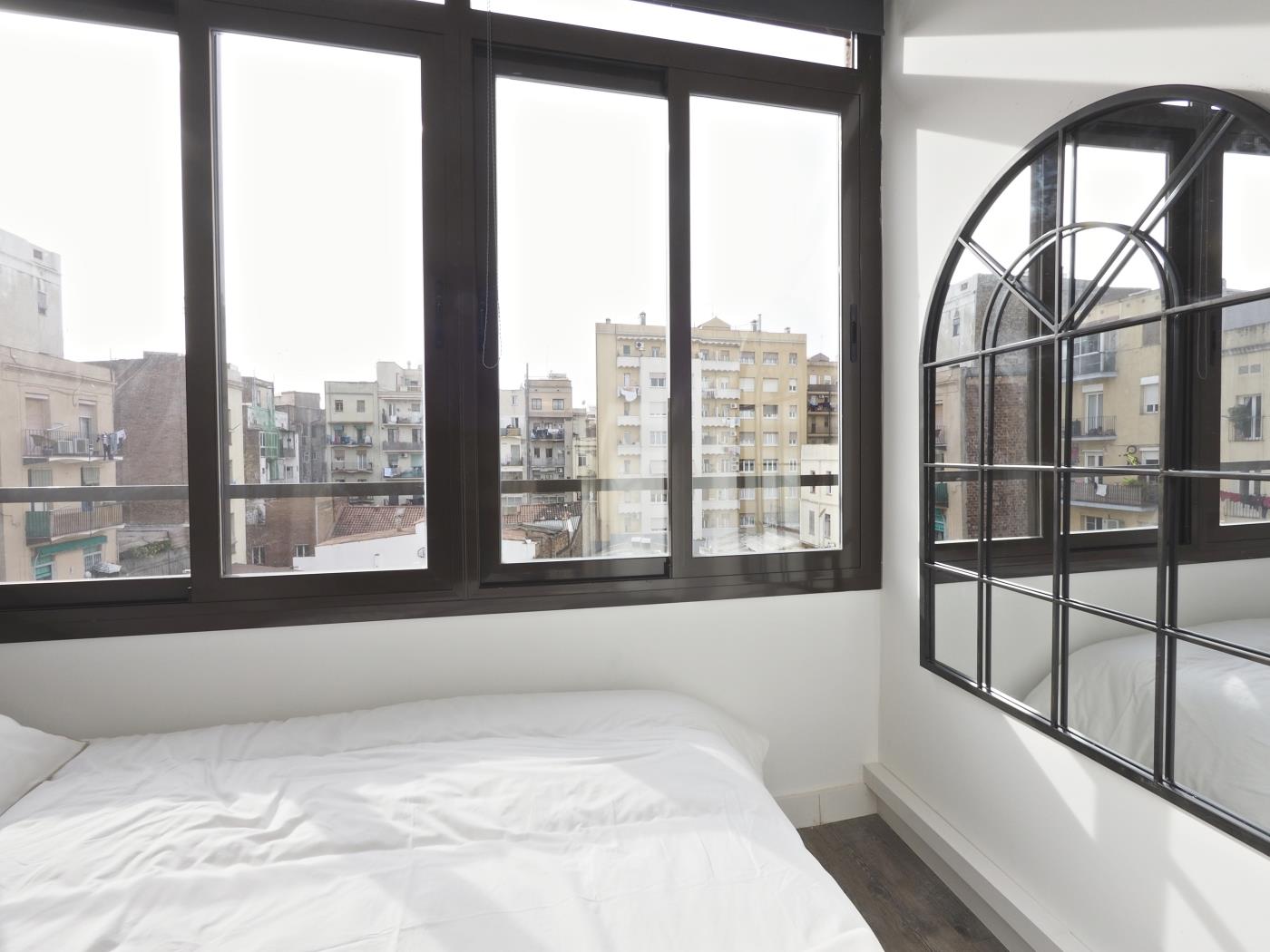 Loft près du Montjuic/ Plaza España avec balcon pour 4 - My Space Barcelona Appartements
