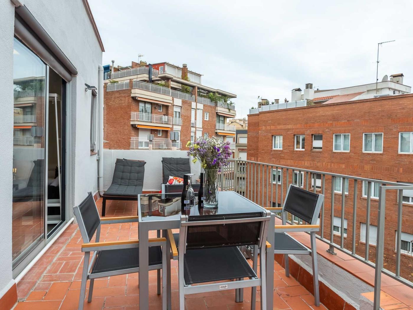 Appartement lumineux et récemment rénové, avec deux terrasses pour 4 - My Space Barcelona Appartements