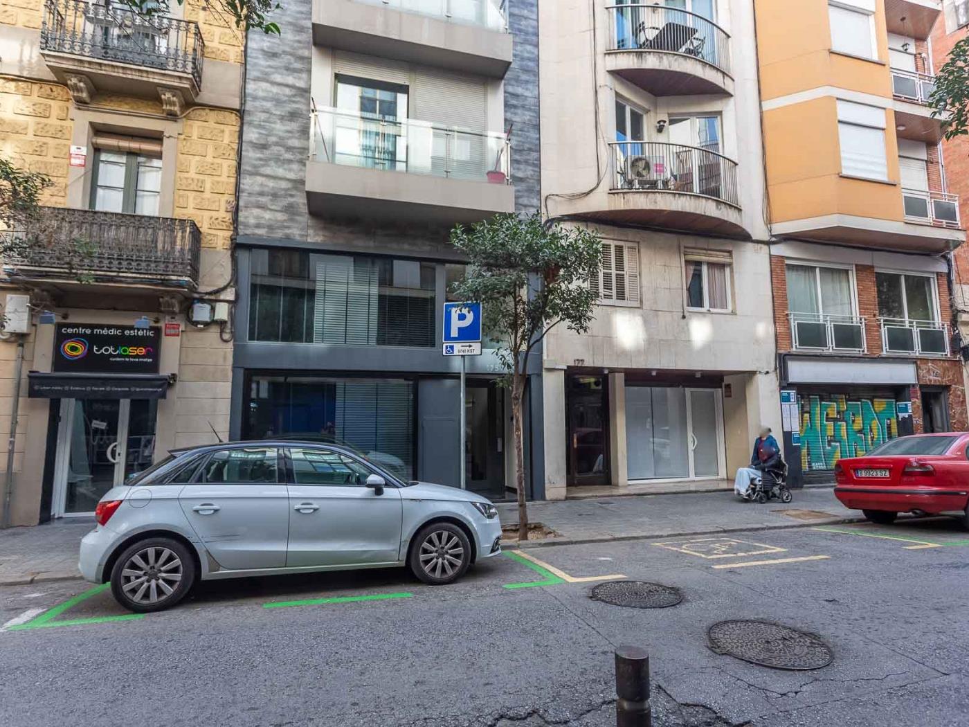 Appartement avec terrasse jardin partagé très proche de la Clinique Barraquer - My Space Barcelona Appartements