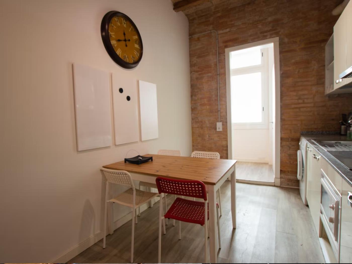 Chambre nouvellement rénovée dans un appartement en colocation de 4 pièces à Grà - My Space Barcelona Appartements