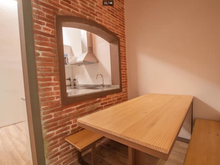 Chambre simple lumineuse et spacieuse avec accès balcon privé - My Space Barcelona Appartements