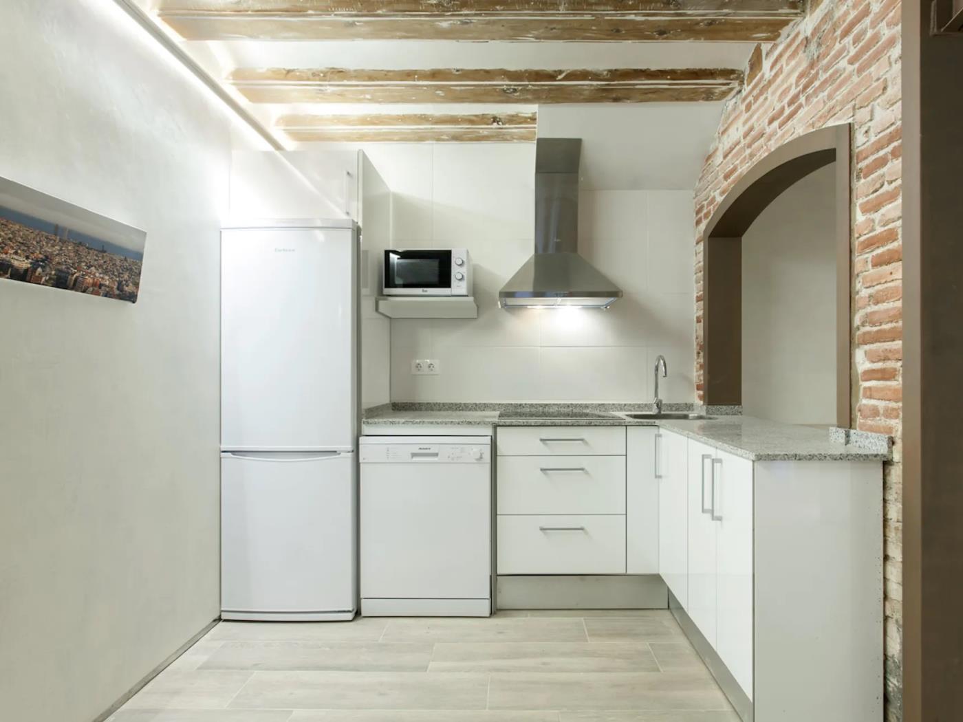 Chambre spacieuse et lumineuse avec salle de bain privée - My Space Barcelona Appartements
