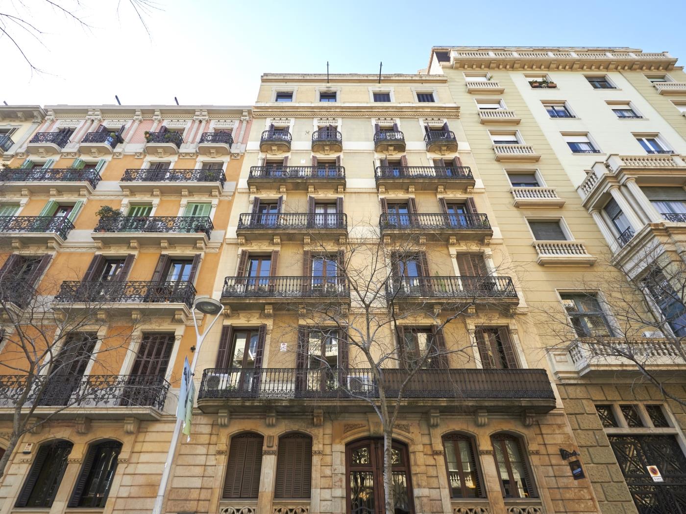 A VENTE : Penthouse lumineux et rénové dans l'Eixample - Prix 579.000 € - My Space Barcelona Appartements