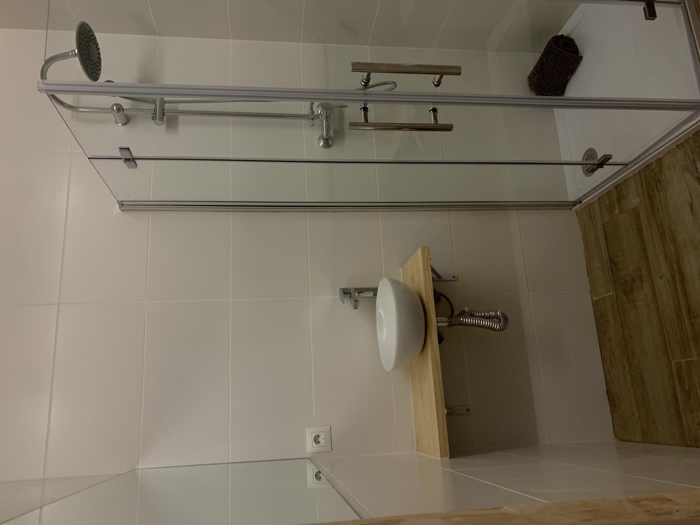 Superbe chambre partagée avec salle de bain privée au centre de Gracia - My Space Barcelona Appartements