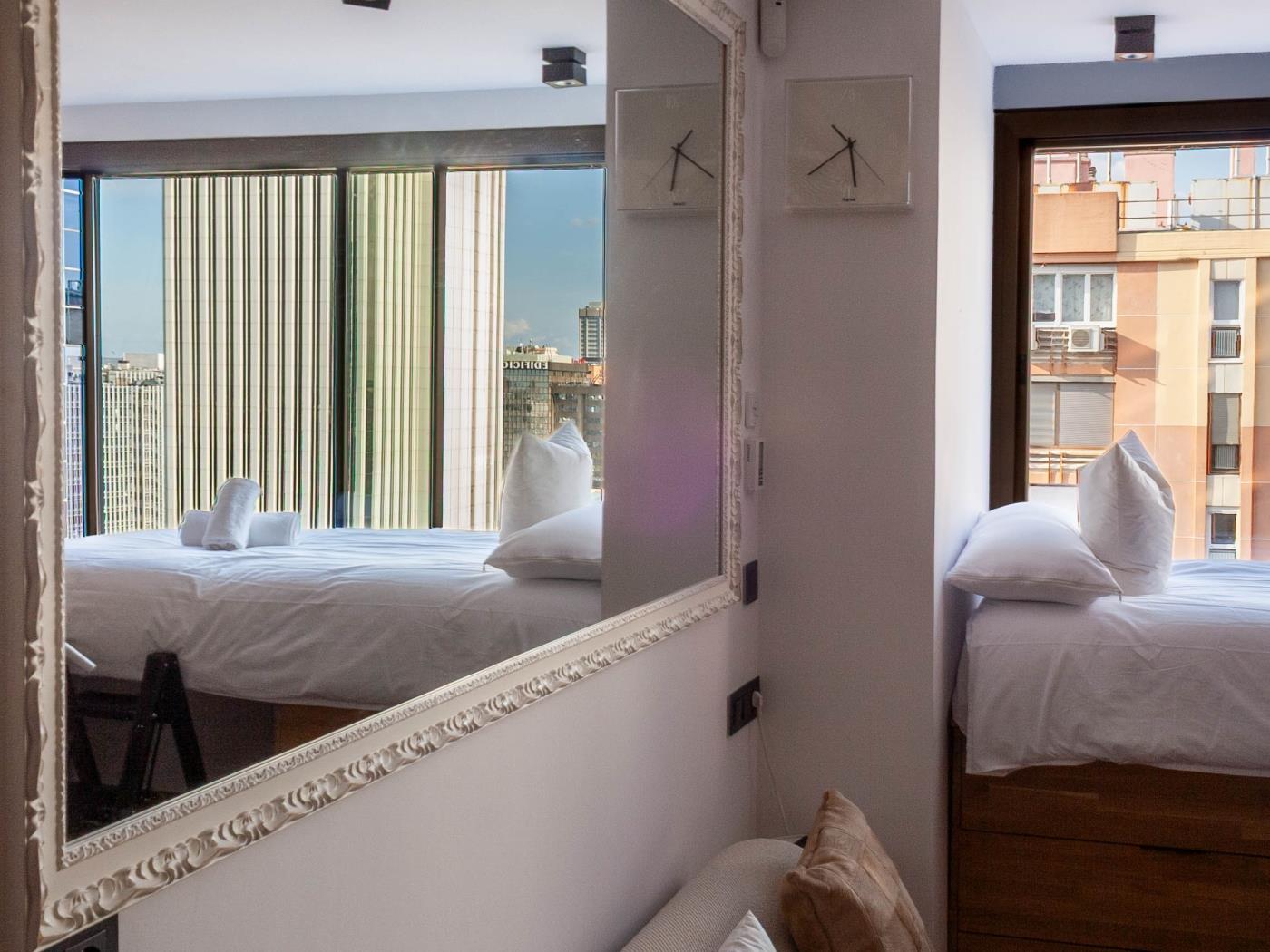 Loft moderne avec piscine sur le toit et vue sur la ville - My Space Madrid Appartements