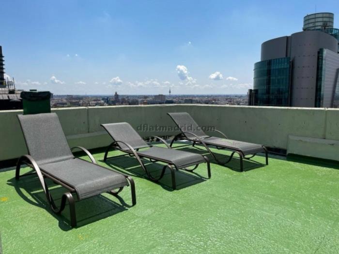 Loft studio moderne avec vue sur la ville, piscine sur le toit - My Space Madrid Appartements