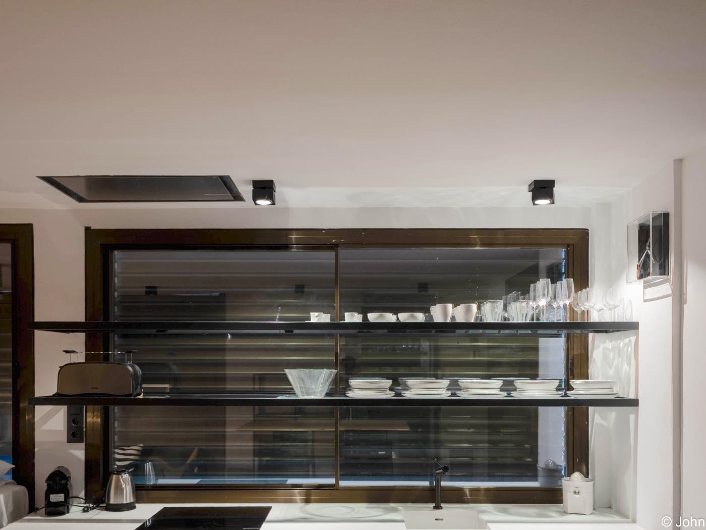 Chic Loft Studio avec Vue sur la Ville et Piscine sur le Toit - My Space Madrid Appartements