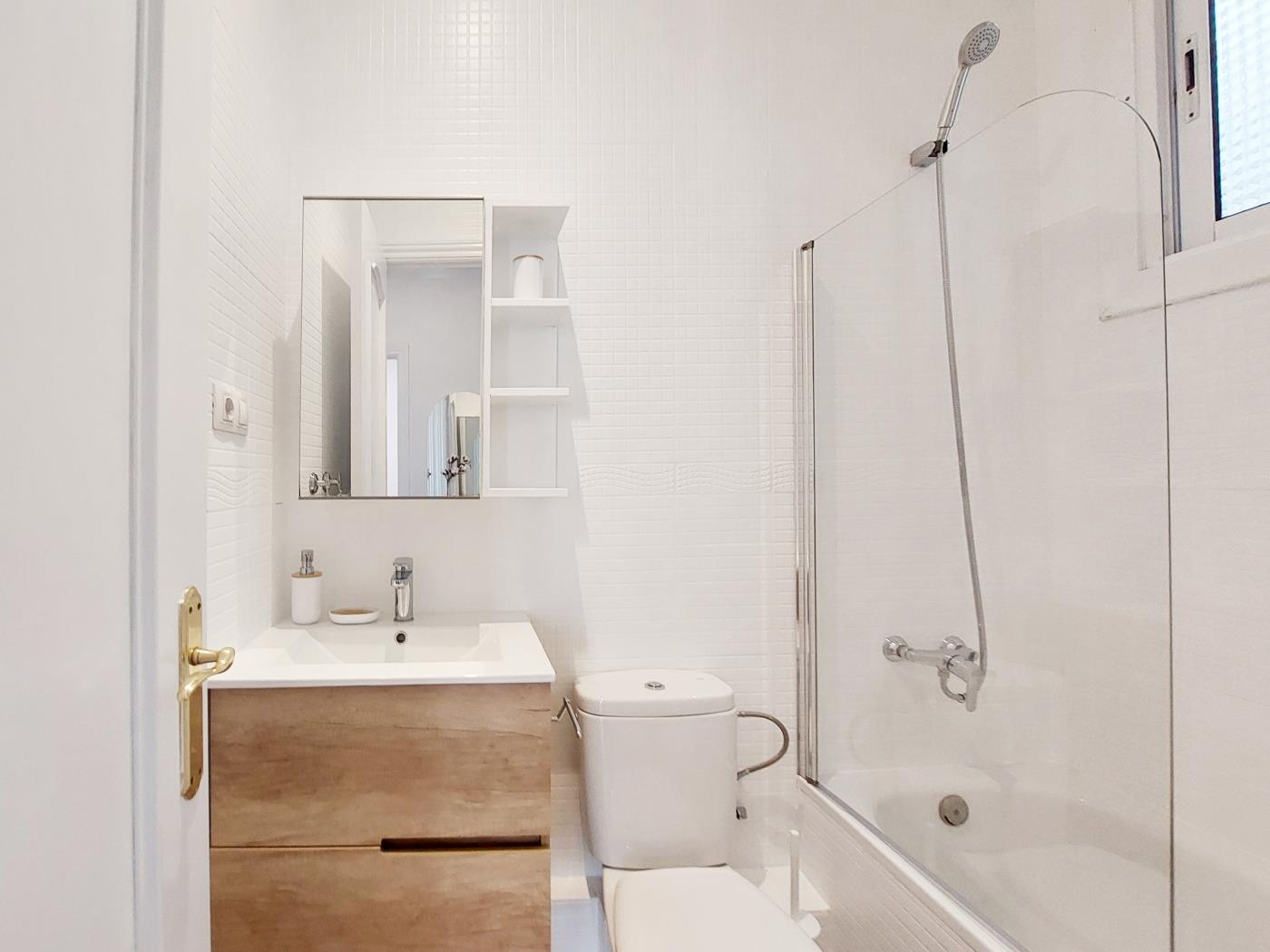 Appartement Lumineux de 2 Chambres avec Balcon - My Space Barcelona Appartements