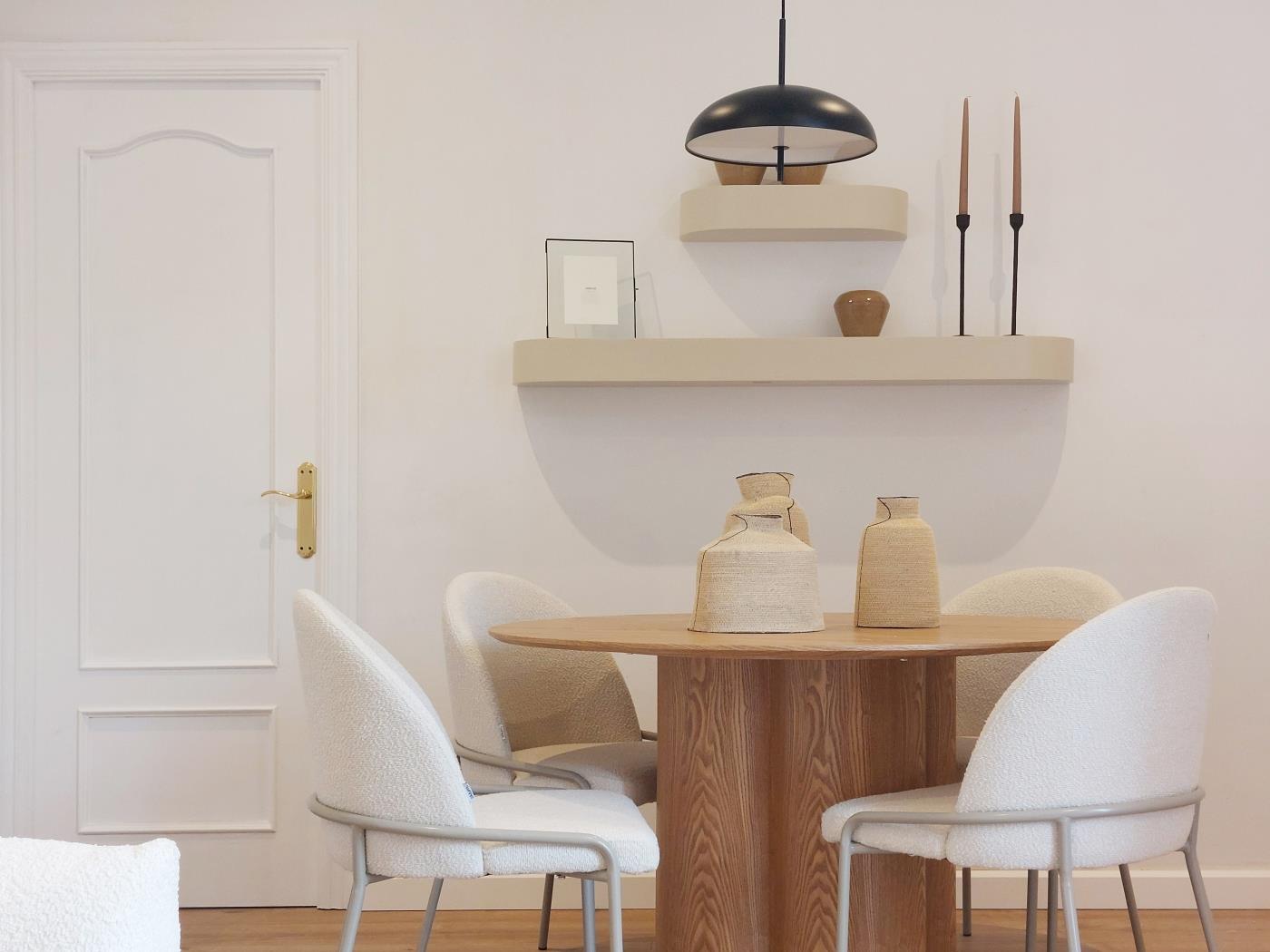 Appartement Lumineux de 2 Chambres avec Balcon - My Space Barcelona Appartements