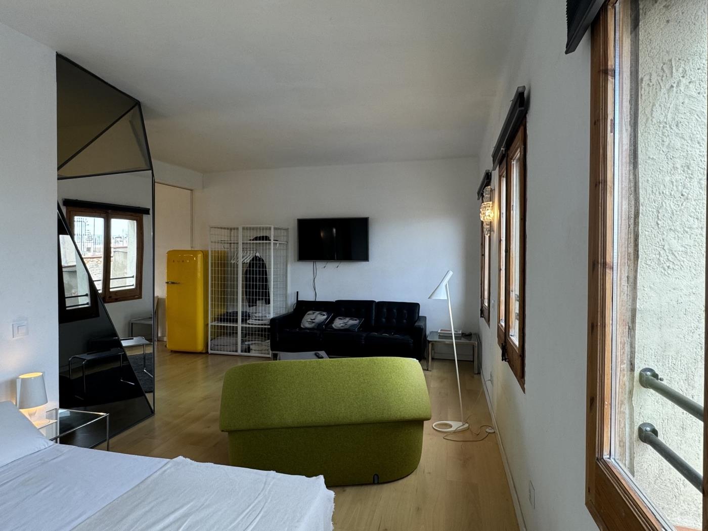 Loft rénové de 2 chambres avec terrasse dans le Quartier Gothique - My Space Barcelona Appartements