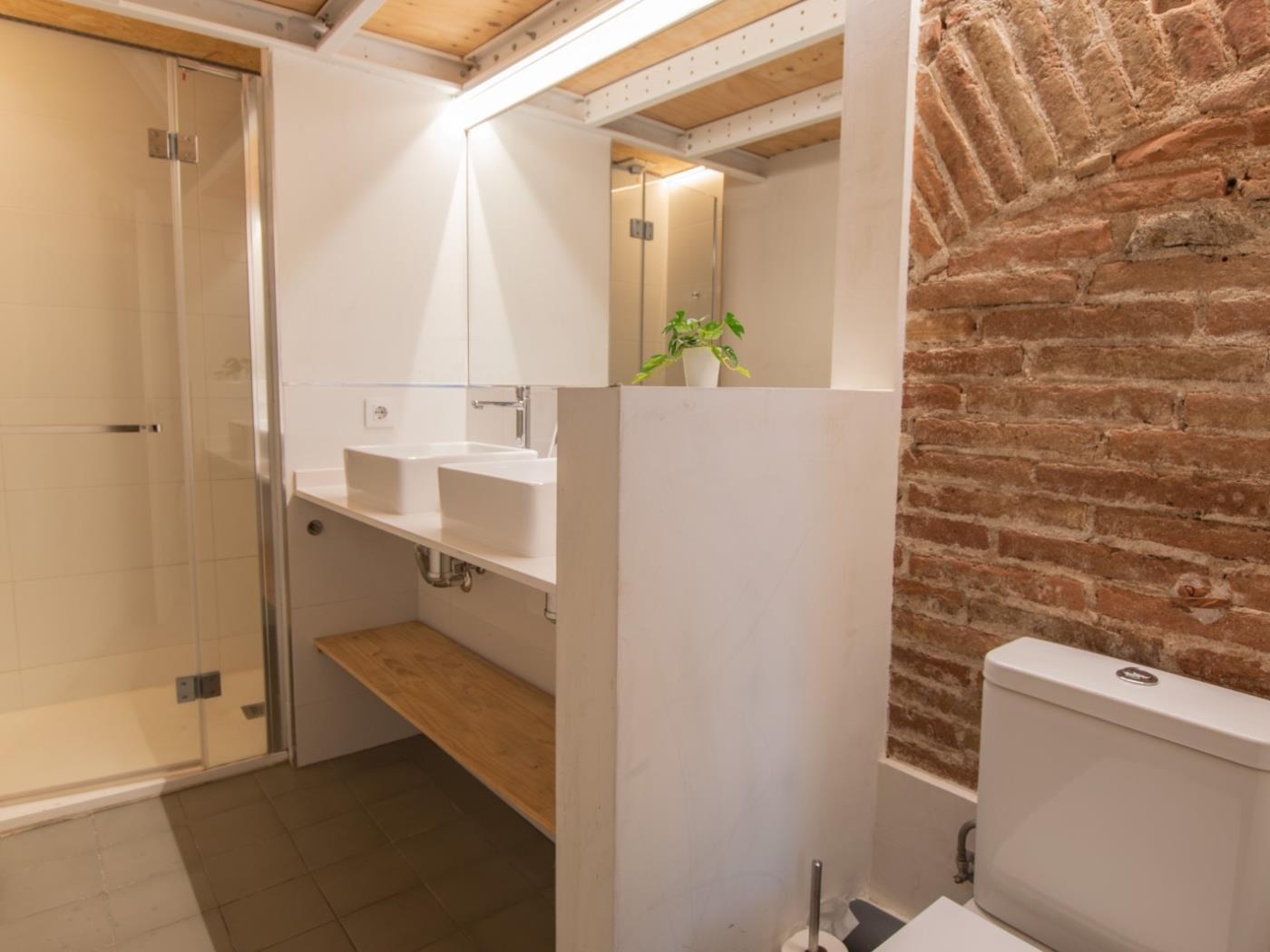 Duplex studio moderne avec grande terrasse en centre-ville - My Space Barcelona Appartements