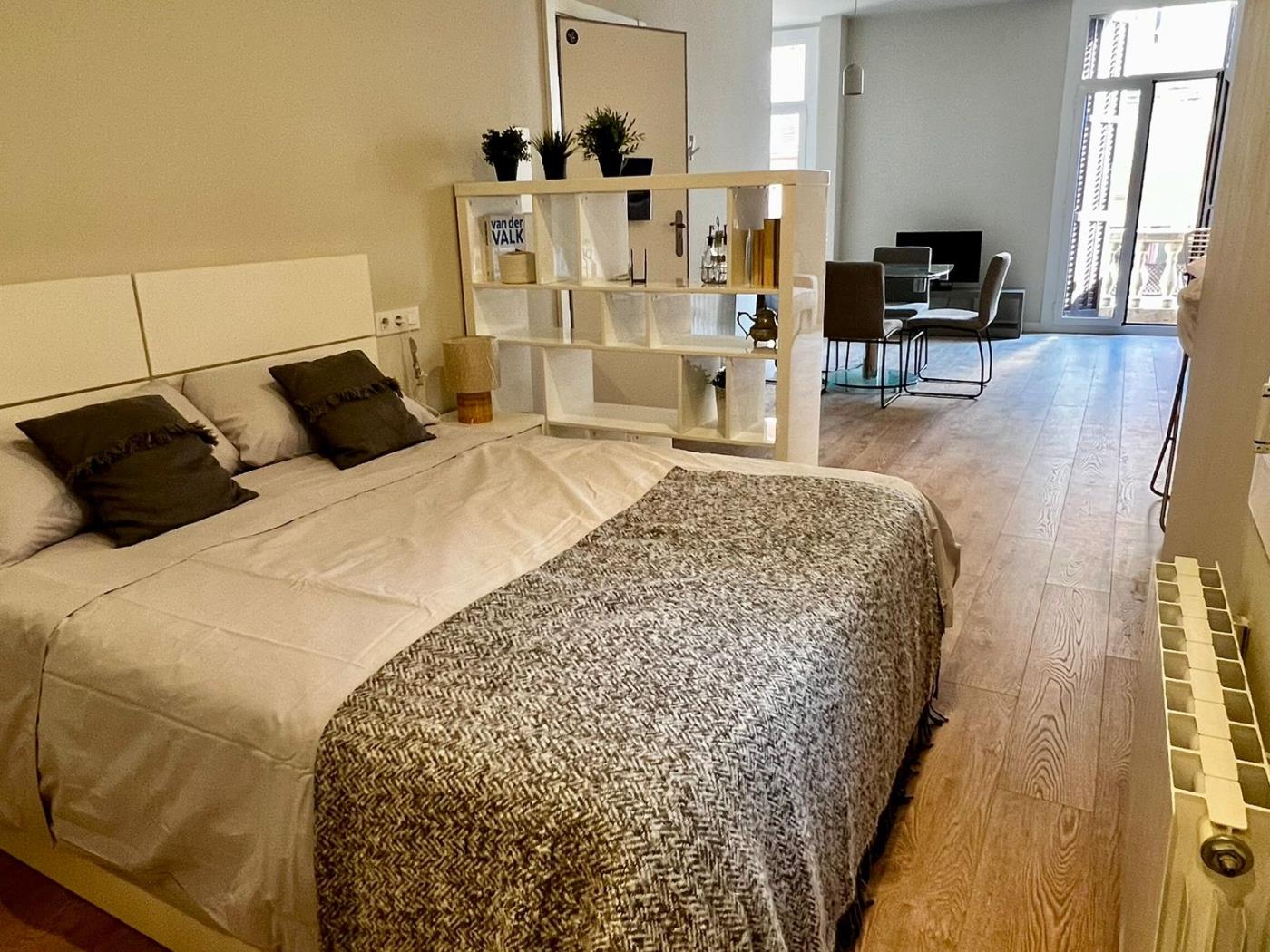 Loft lumineux rénové avec balcon dans un quartier résidentiel - My Space Barcelona Appartements